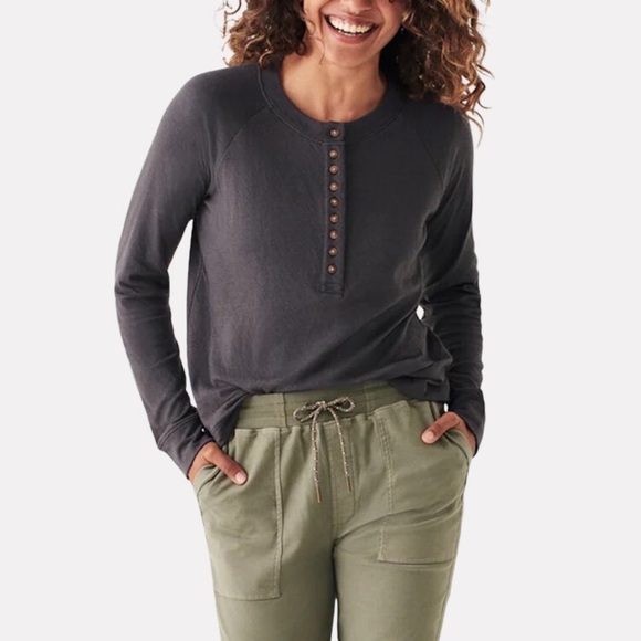 Faherty Cloud Henley in Washed Black Grey - Picture 1 of 5